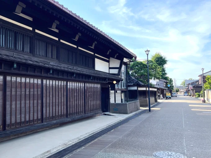 Mikura-cho street sign