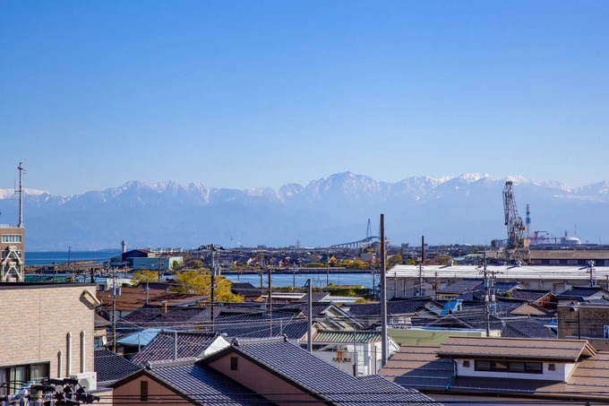 View of Fushiki Port and the Tateyama Mountain Range from the Lookout of the Former Akimoto Residence