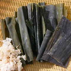 Assorted kelp and tororo kombu products at Muroya
